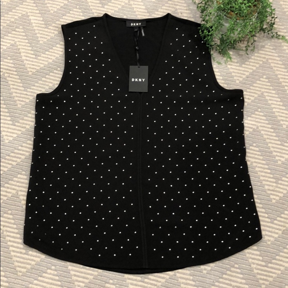 DKNY top